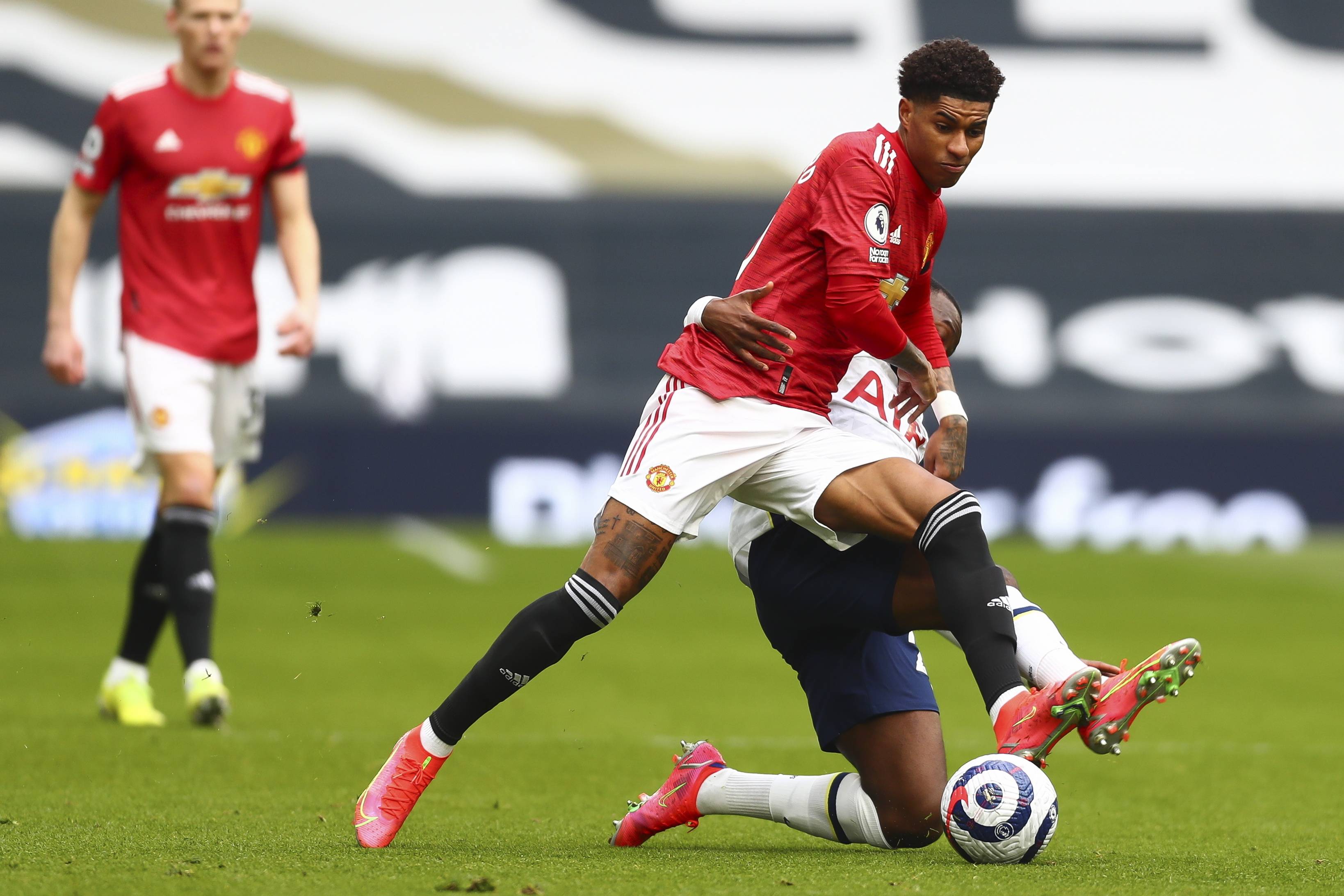 着巴萨的奋 着巴萨的奋