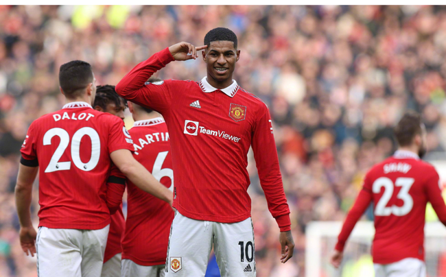 惊艳！梅西全场数据：射正2次全部进球，6次过人5次成功.